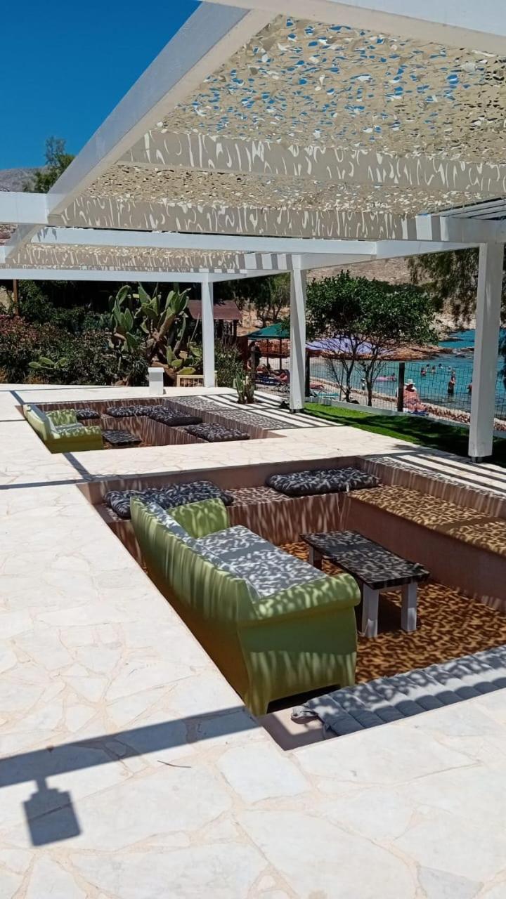 Villa Aristoteles Chalki Town Exterior foto