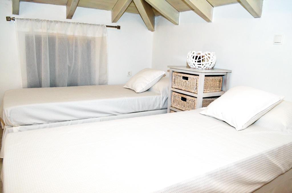 Villa Aristoteles Chalki Town Zimmer foto