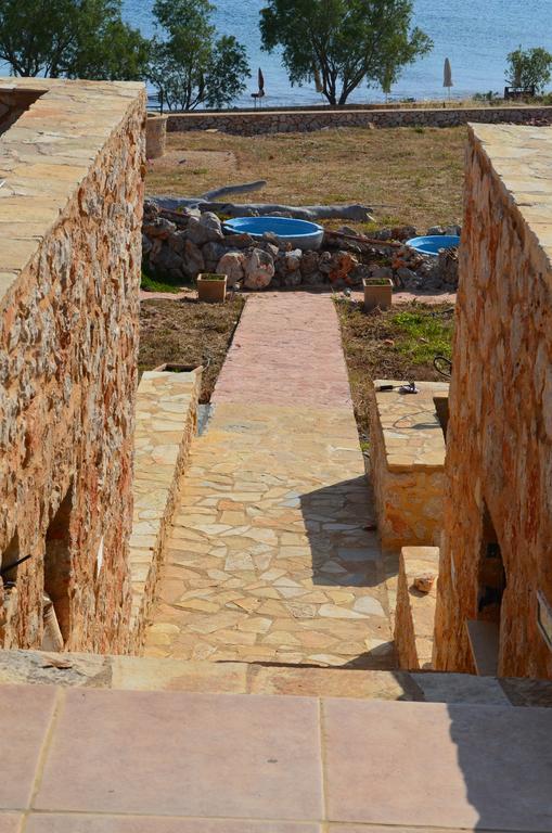 Villa Aristoteles Chalki Town Exterior foto